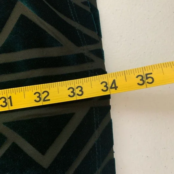 Vince Camuto Emerald Green Burnout Velvet Geometric Dress Sz 6 - Picture 12 of 13